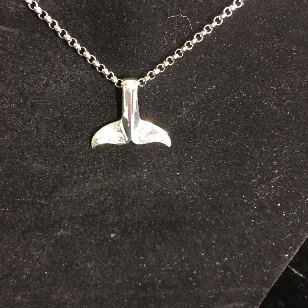 Large sterling silver whales tale pendant